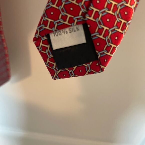 Bloomingdale’s Men’s Store Tie - red - excellent condition - Picture 4 of 4